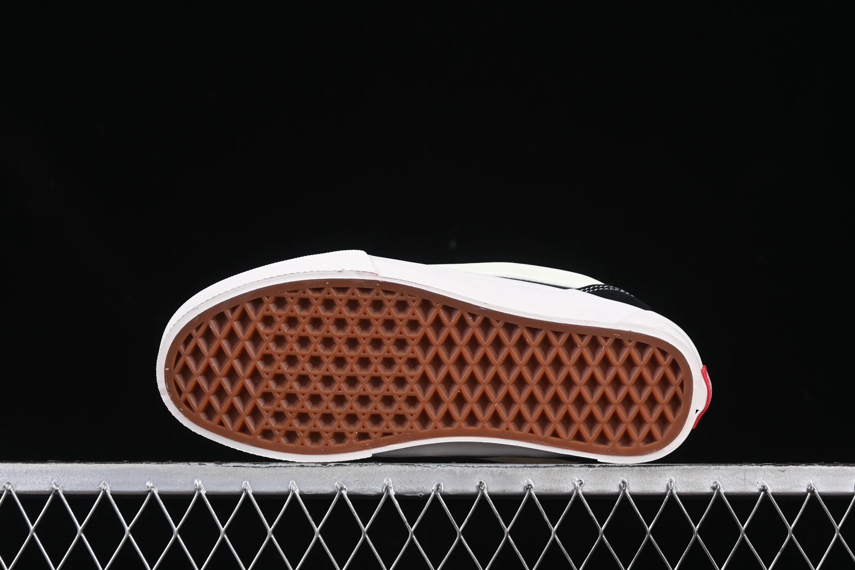 All categories Vans Vans series Vans Low Vans low-top Vans Knu Skool Vans low-top retro casual fat bread shoes VN000D6CB5P